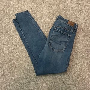 America Eagle Super Stretch X Size 8 Skinny Jeans